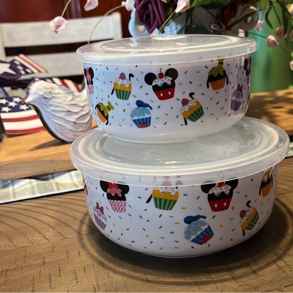 💝❤️Disney Colorful Mickey Mouse Cupcake Bowls💝❤️SOLD❤️❤️